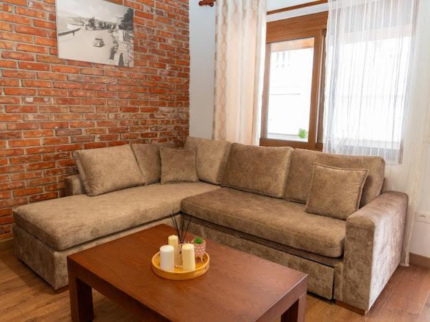 Roel Apartments Sarandë エクステリア 写真
