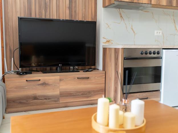 Roel Apartments Sarandë エクステリア 写真