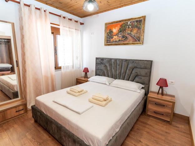 Roel Apartments Sarandë エクステリア 写真