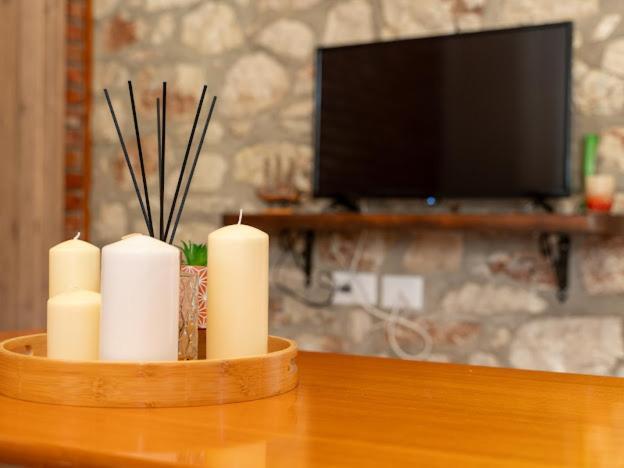 Roel Apartments Sarandë エクステリア 写真